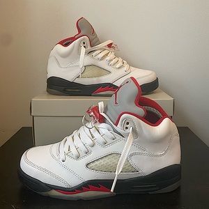 Air Jordan Retro 5 Fire Red